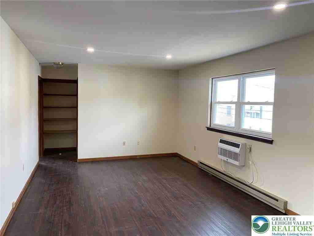 66 S Lea St Apt 3 - Photo 2 of 8