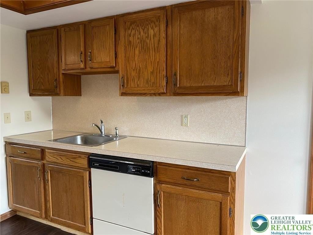 66 S Lea St Apt 3 - Photo 5 of 8