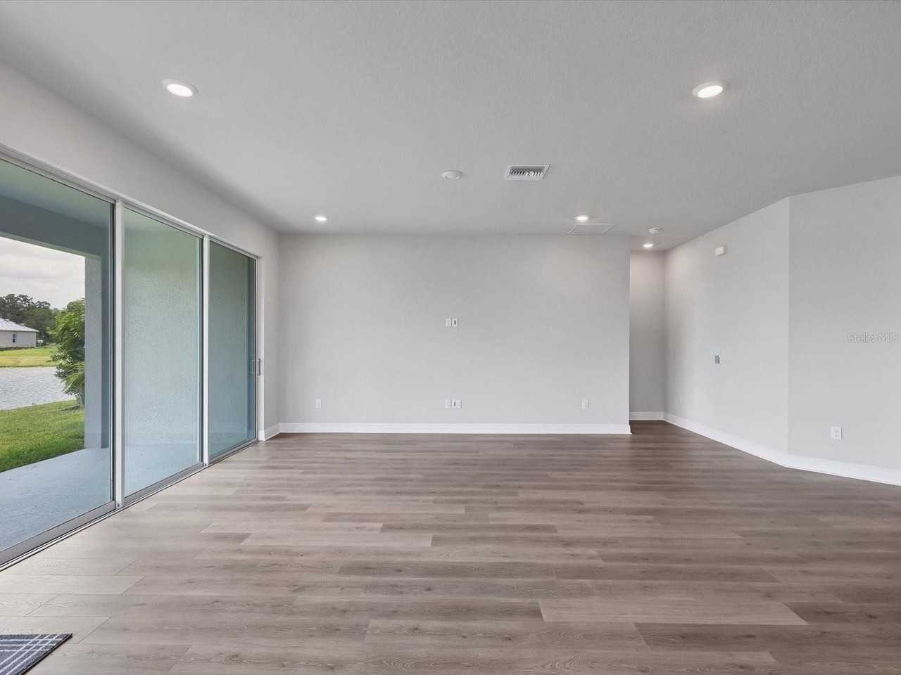 11991 Richmond Trl - Photo 6 of 31