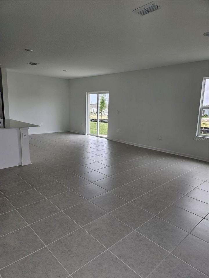 3386 Alexander Dr - Photo 5 of 35