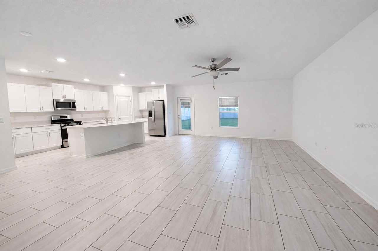 2545 Leonia Ln - Photo 6 of 10