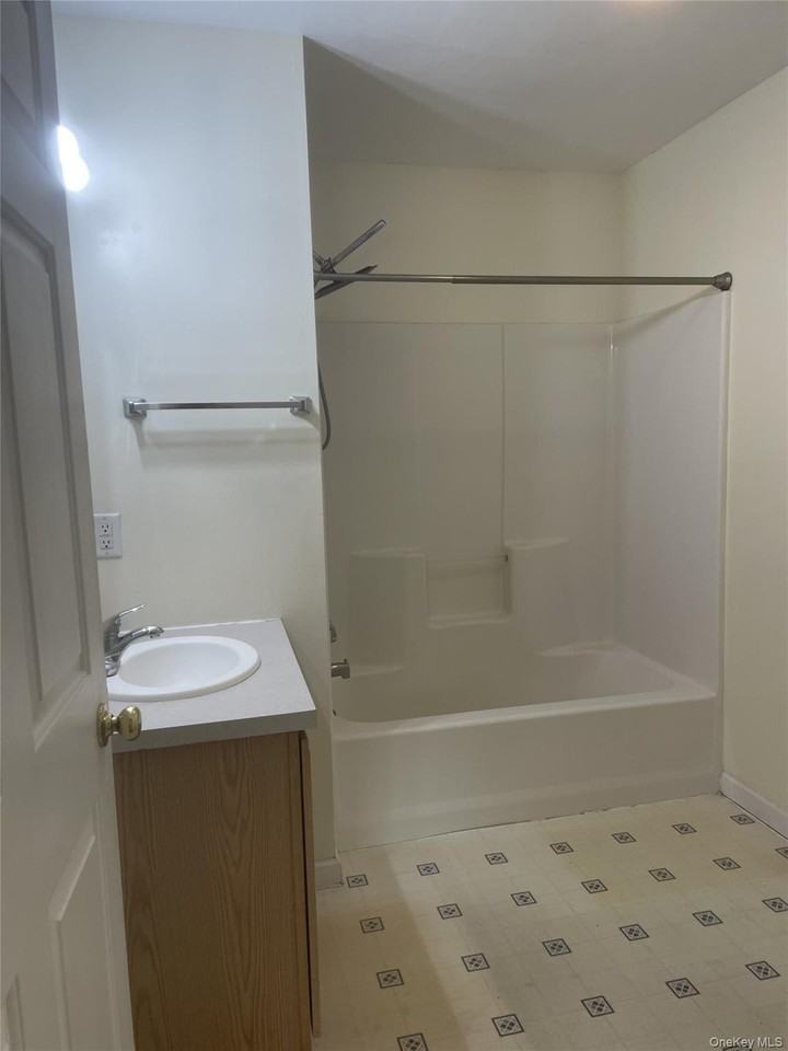 696 South St Apt 1 - Photo 6 of 8