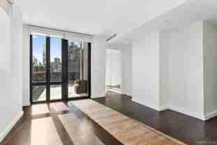 3740 27th St Apt 7c - Photo 1 of 1