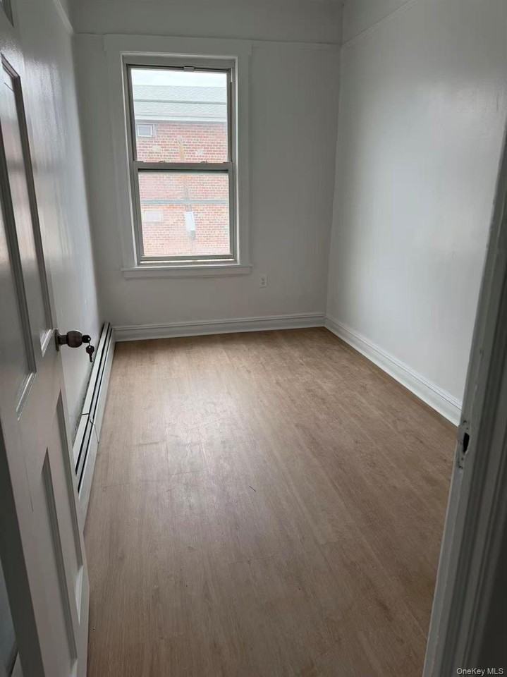 643 72nd St 2nd Fl - Photo 5 of 8