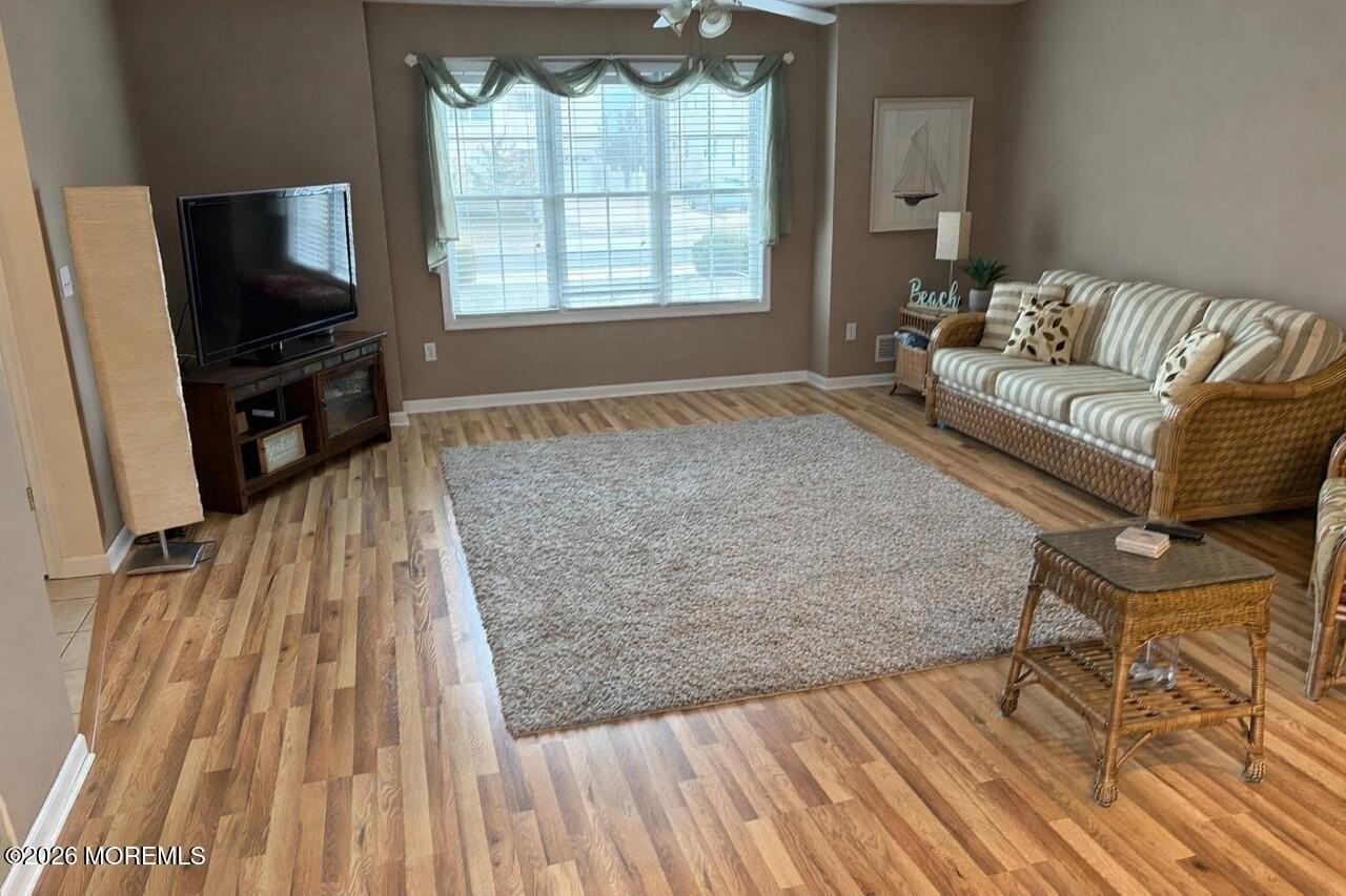 1615 Boulevard - Photo 3 of 8