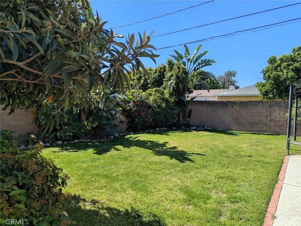 707 N California St - Photo 3 of 12