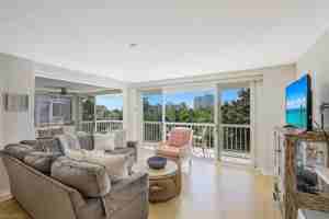 featured image of 5501 Heron Point Dr #201