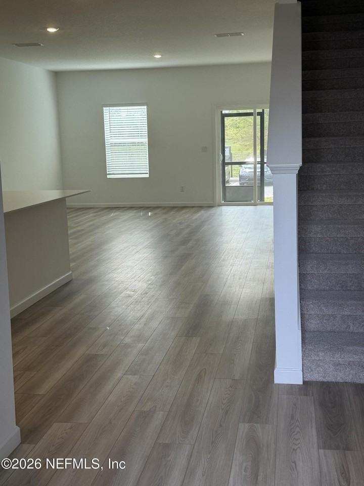 3978 Mid Century St - Photo 4 of 36