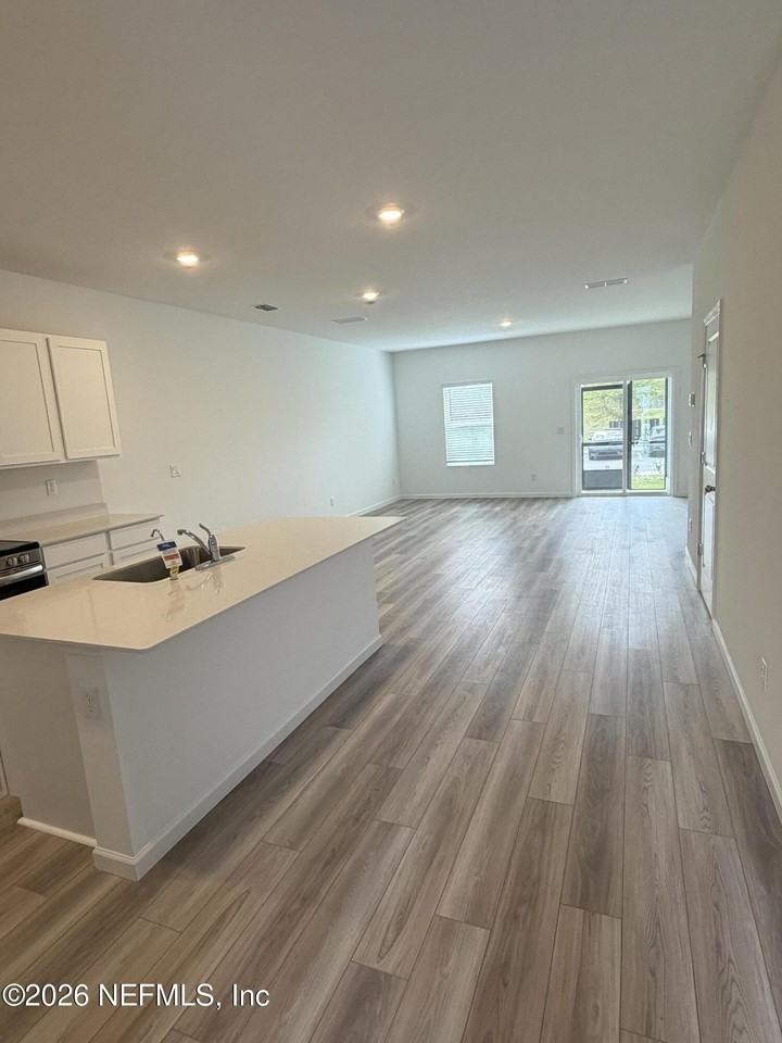 3978 Mid Century St - Photo 5 of 36