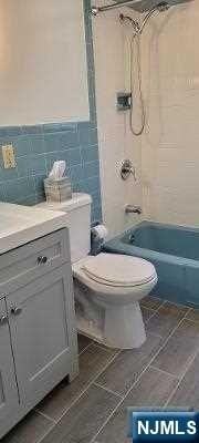 12 1st St ## 14 - Photo 5 of 8