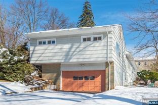 18 Devon Dr - Photo 1 of 1