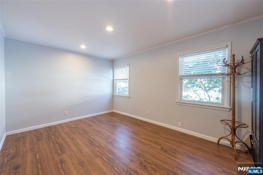 18 Devon Dr - Photo 3 of 20