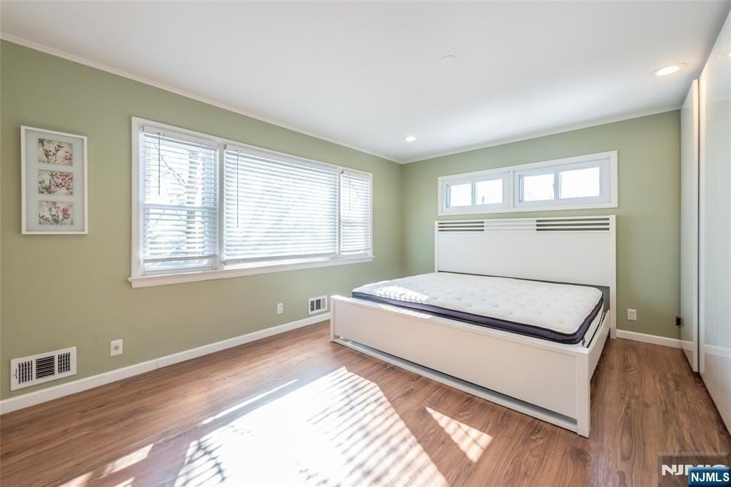 18 Devon Dr - Photo 6 of 20