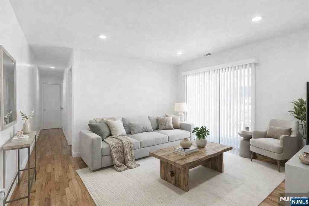 700 Schuyler Ave Apt G34 - Photo 7 of 15