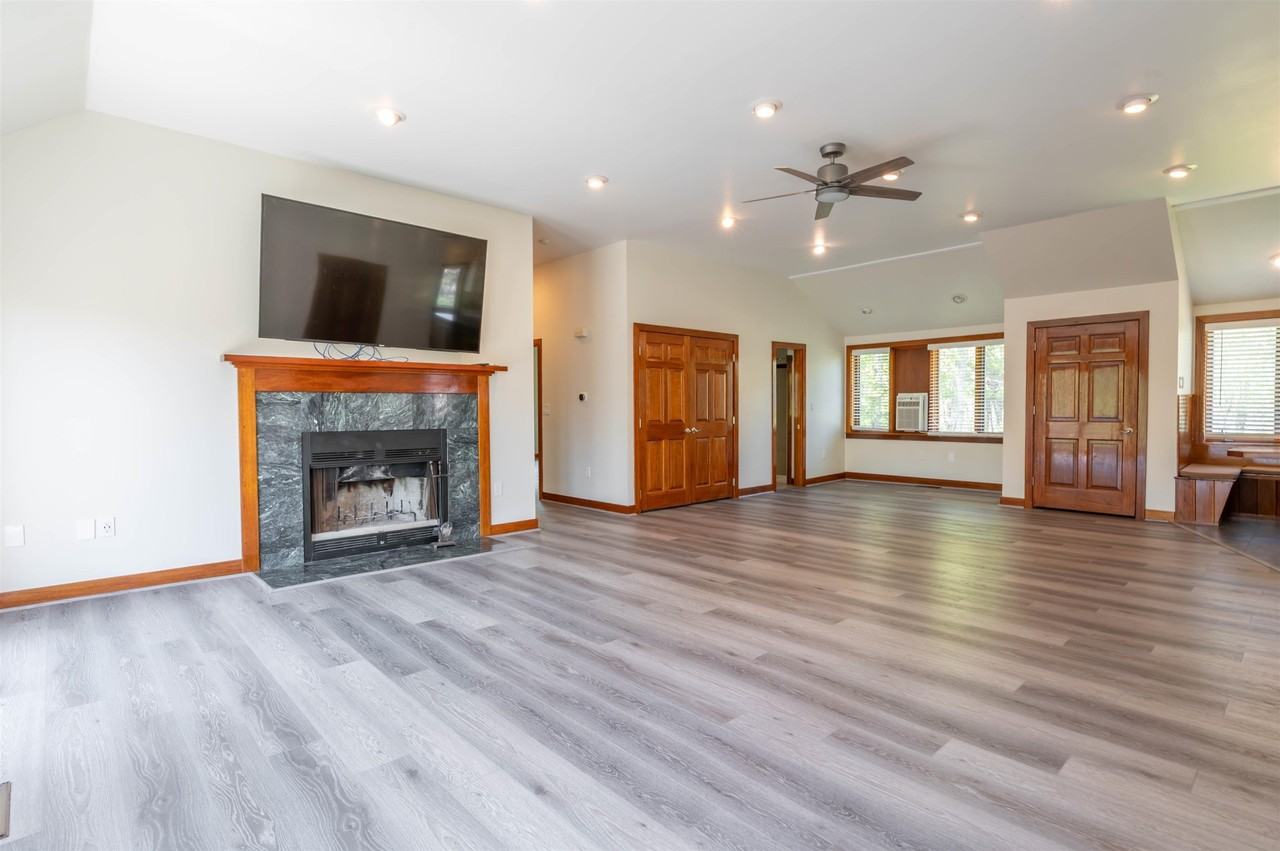 51 Depot Rd - Photo 4 of 25