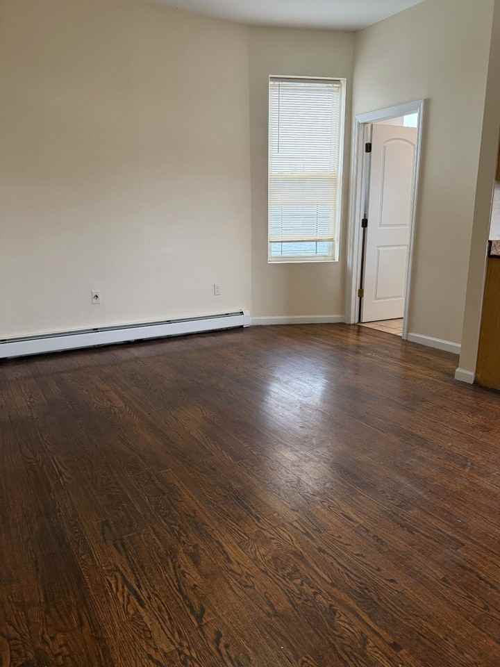 40 Mount Vernon Ave #3R - Photo 5 of 7