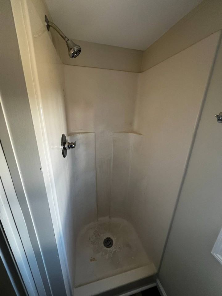 303 Becky Ln - Photo 7 of 11