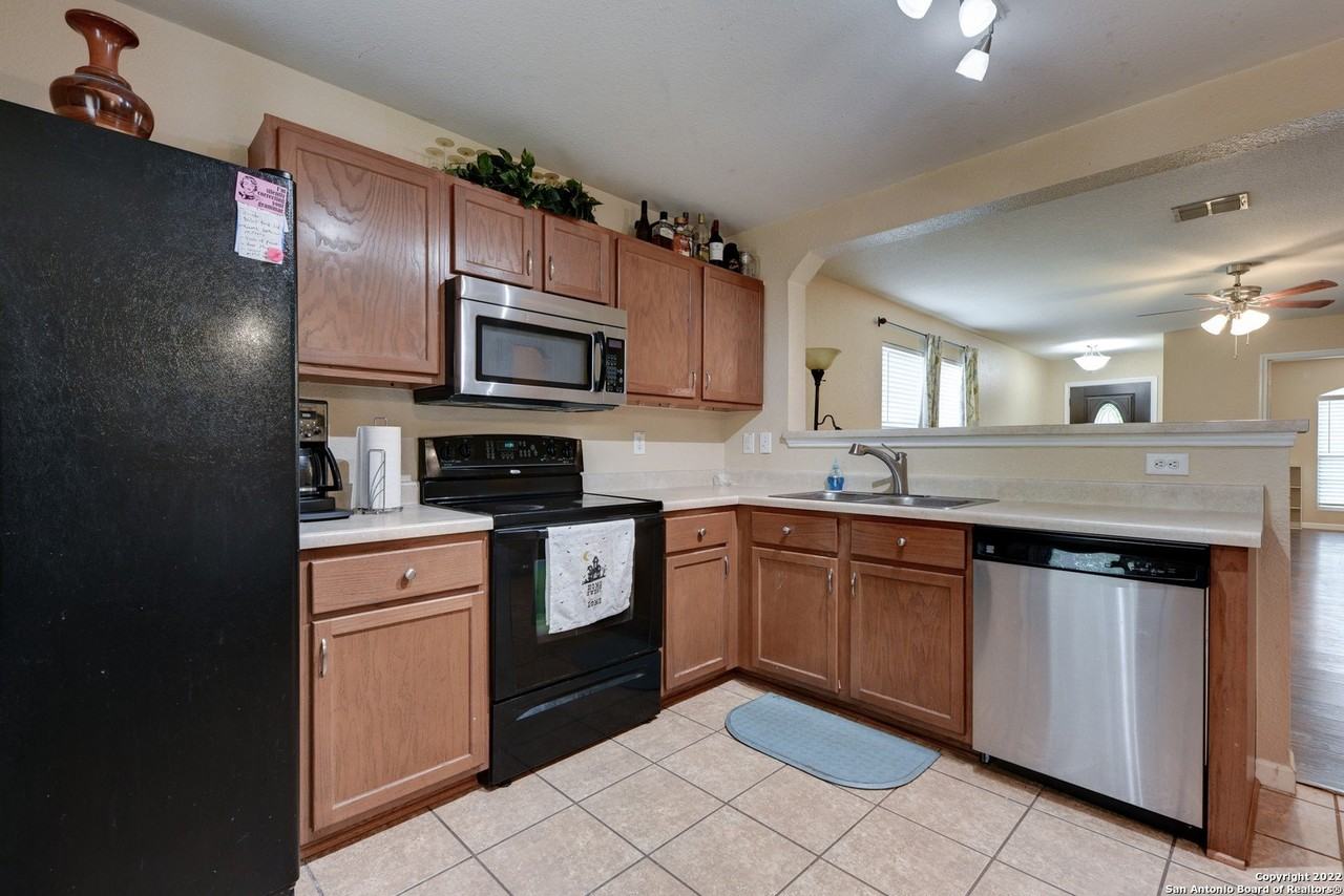 12003 Ranchwell Cv - Photo 4 of 20