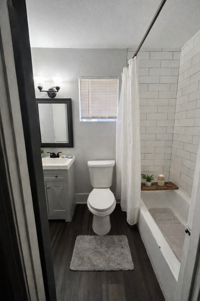 785 785 North Belvedere BoulevardUnit 1 #1 - Photo 5 of 16