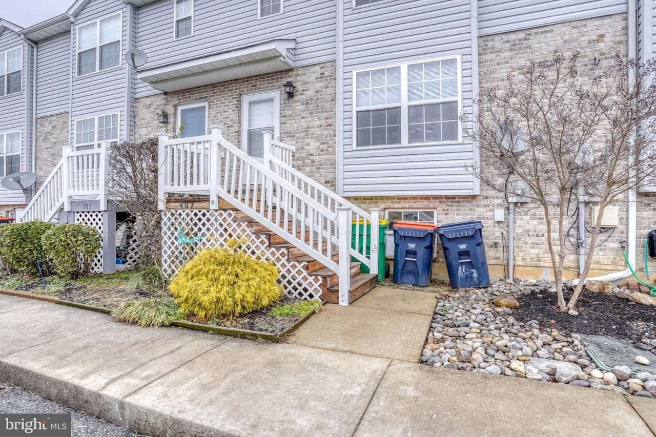 407 Champs Ln - Photo 5 of 34