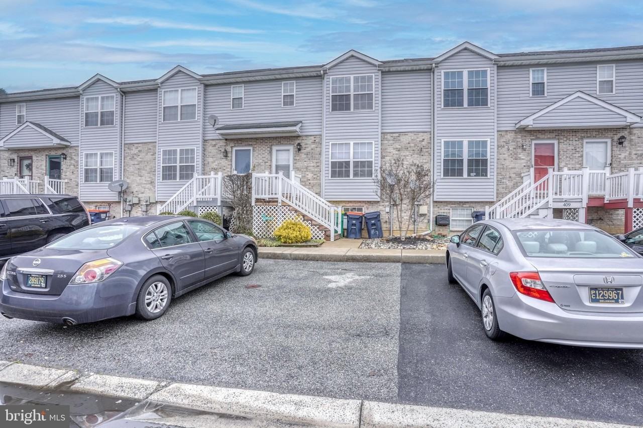 407 Champs Ln - Photo 6 of 34
