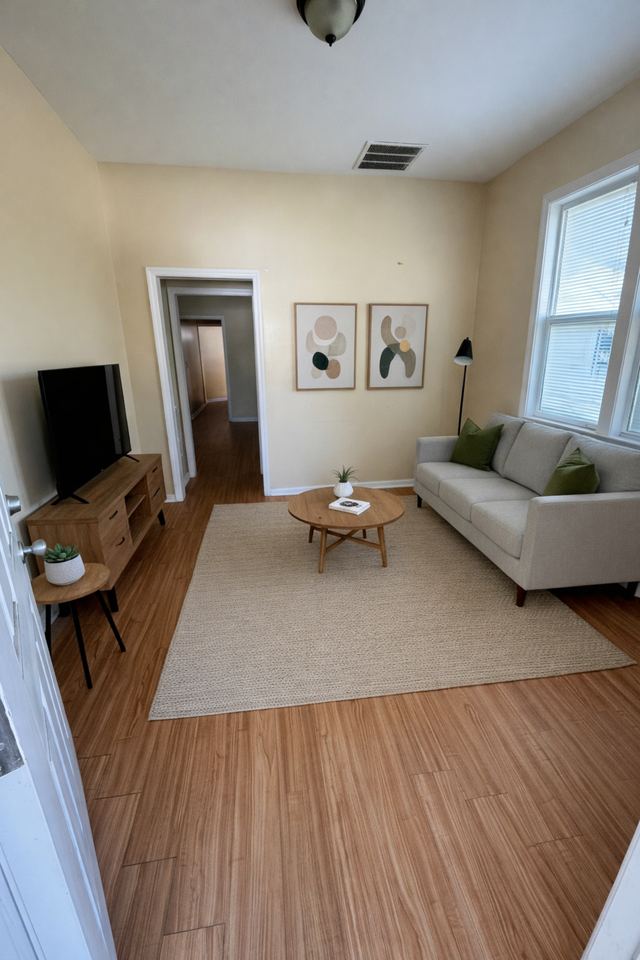 1589 1589 Jackson Avenue - 1589 West #1589WEST - Photo 2 of 14