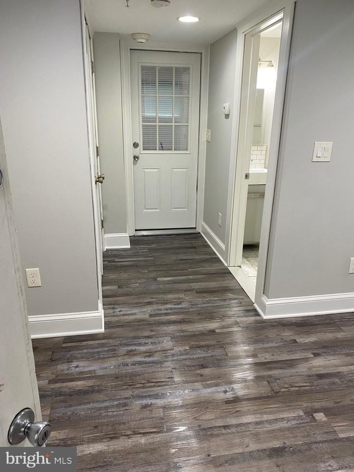 108 W Saratoga St Apt 1 - Photo 5 of 18