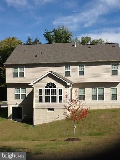 6303 Soueid St - Photo 2 of 21