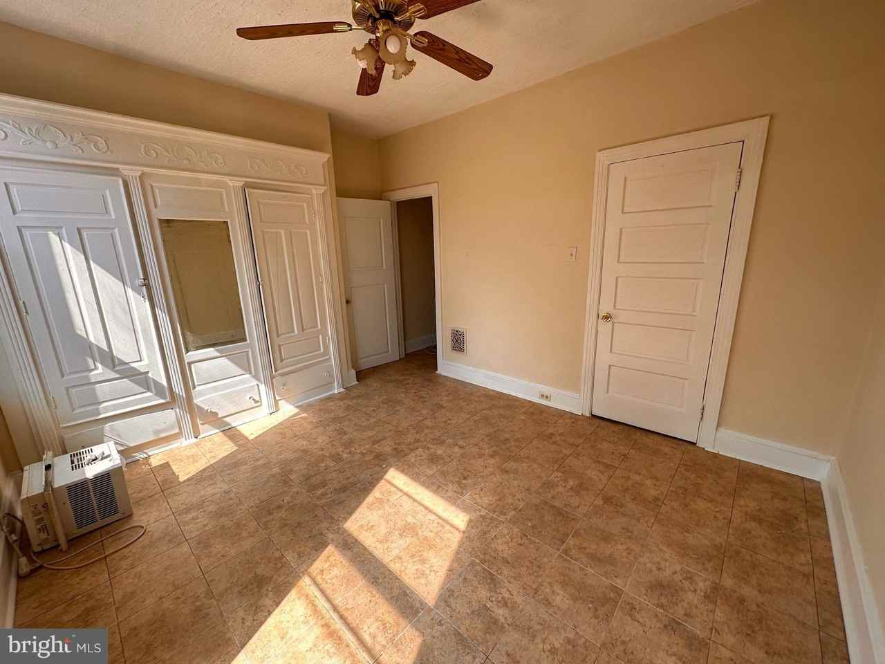 2761 N Taylor St - Photo 6 of 11