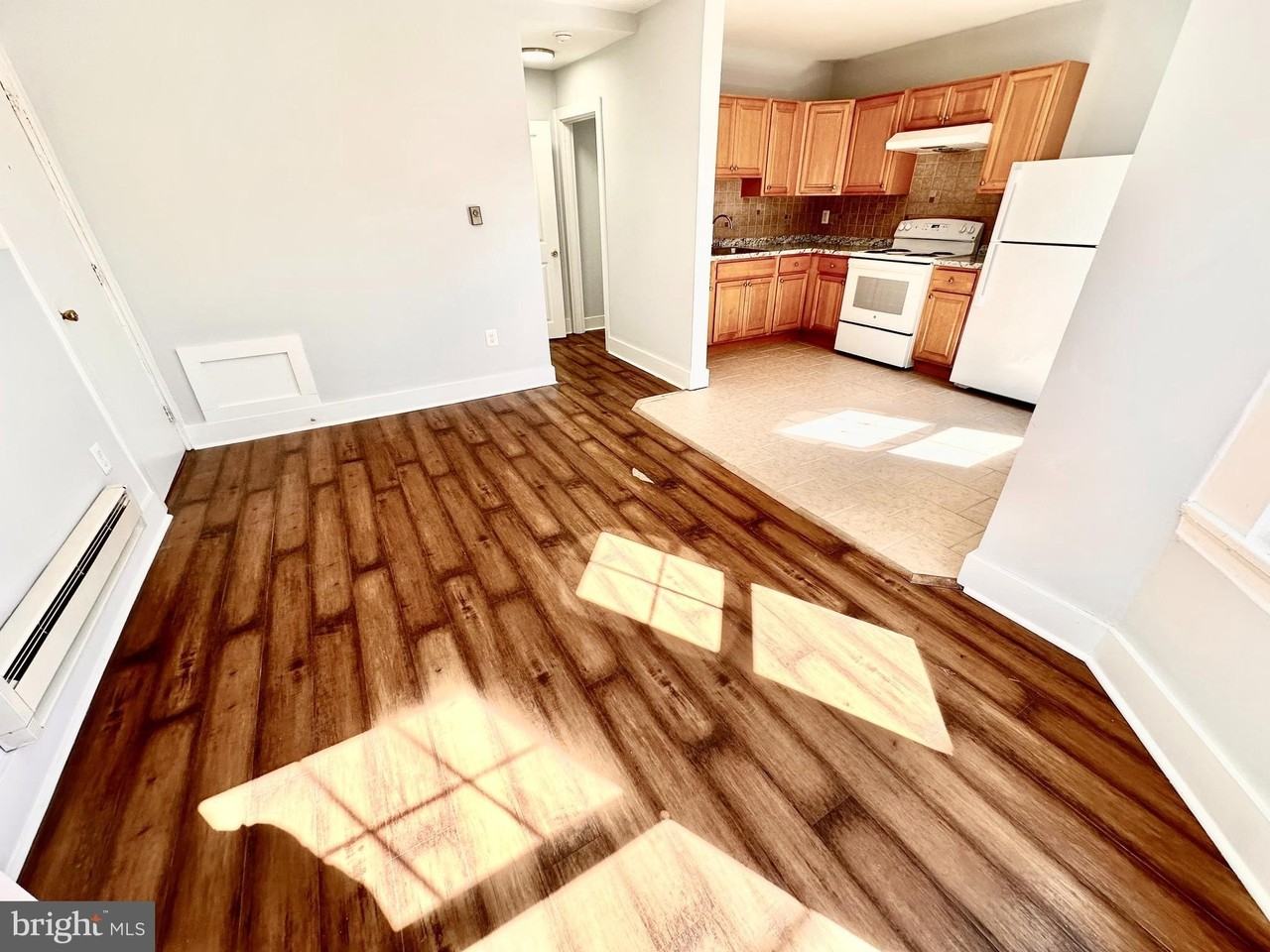 241 W Queen Ln Unit 2f - Photo 2 of 13