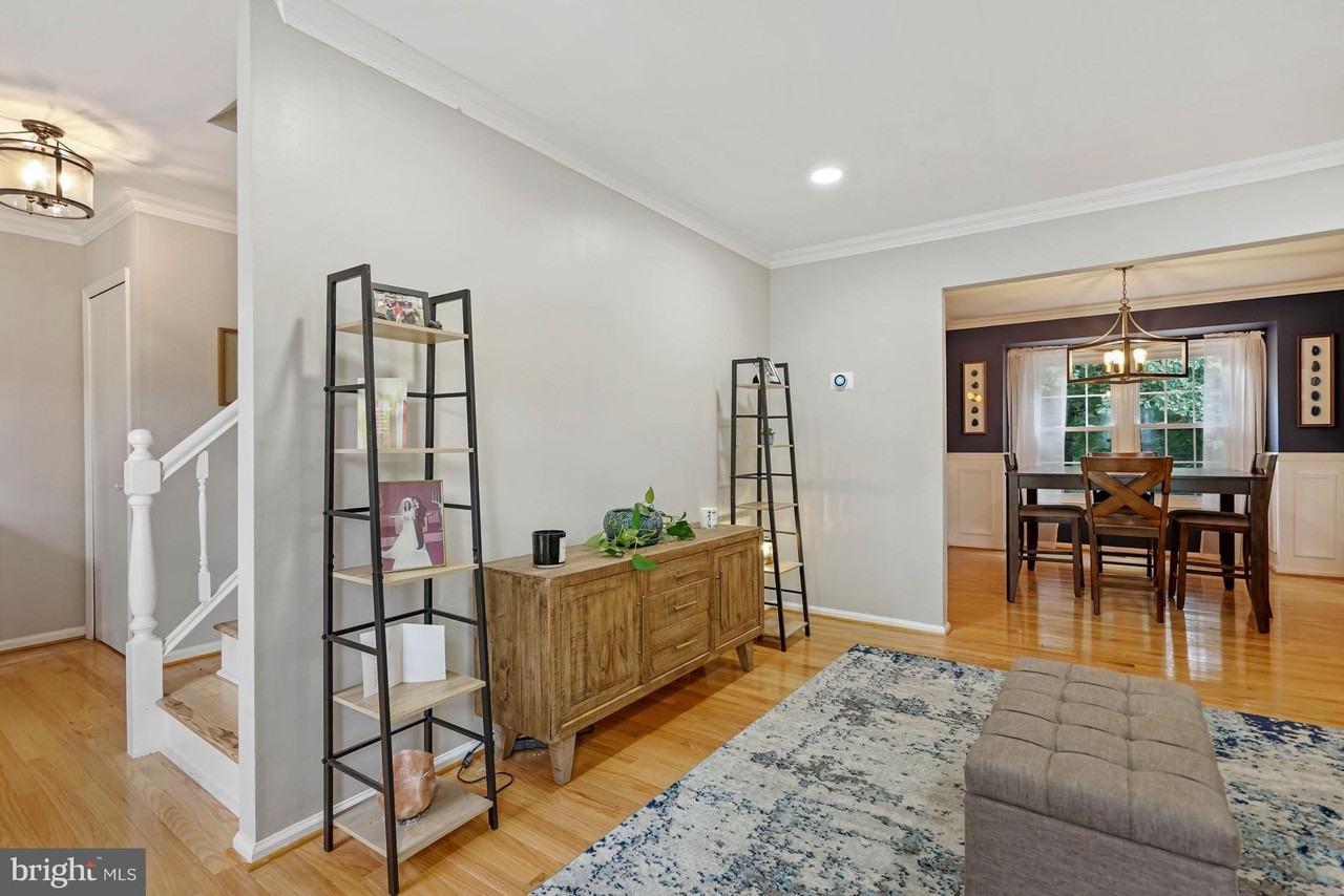 7930 Bubbling Brook Cir - Photo 6 of 34