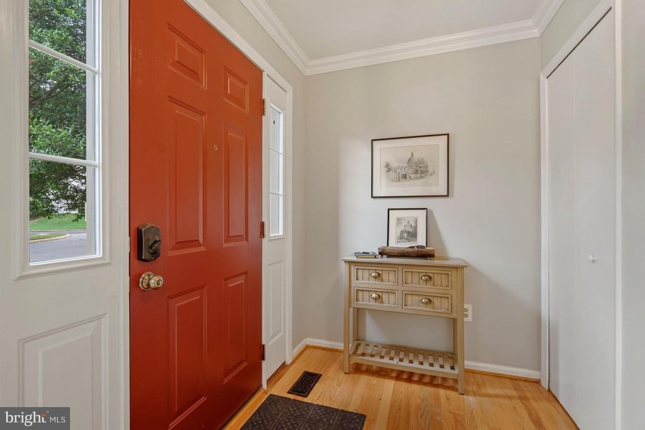 7930 Bubbling Brook Cir - Photo 7 of 34