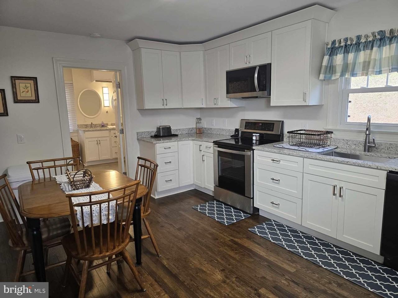 1358 Graves Mill Rd - Photo 2 of 22