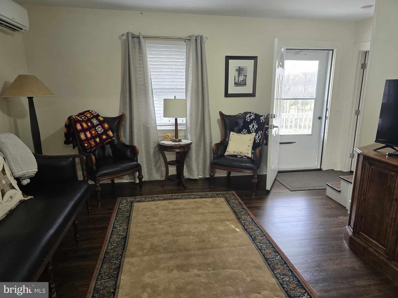 1358 Graves Mill Rd - Photo 7 of 22