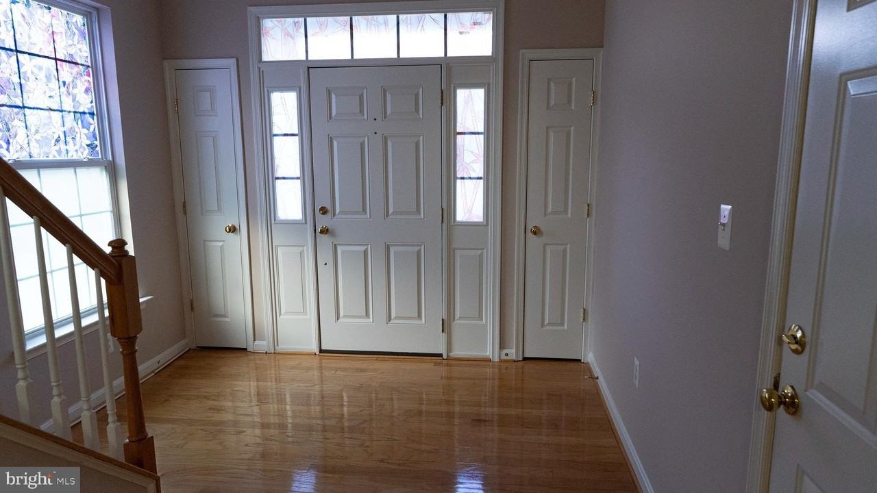 14271 Legend Glen Ct - Photo 2 of 15