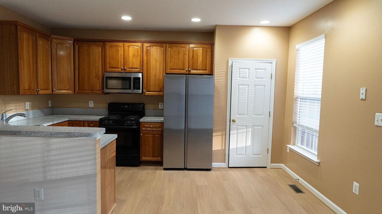 14271 Legend Glen Ct - Photo 5 of 15