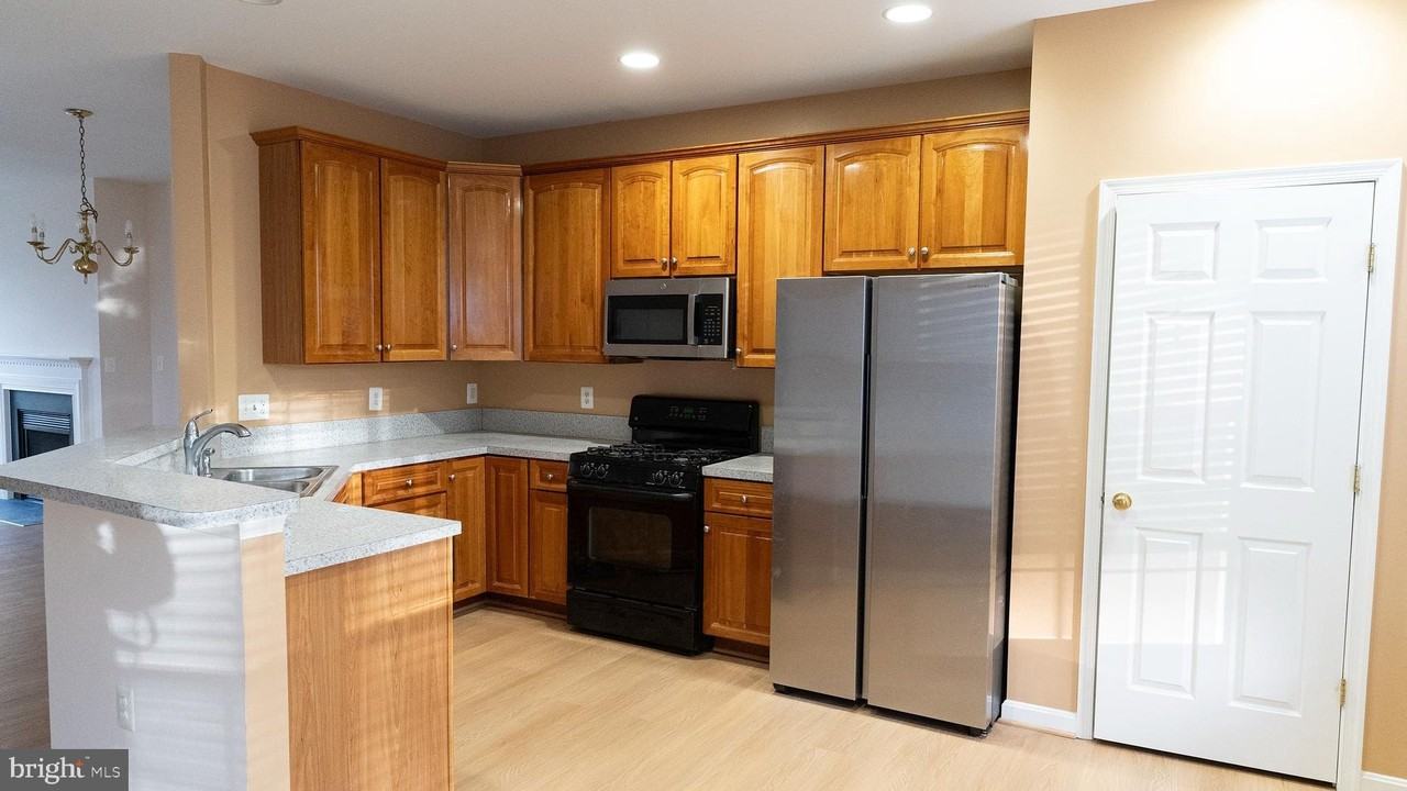 14271 Legend Glen Ct - Photo 6 of 15