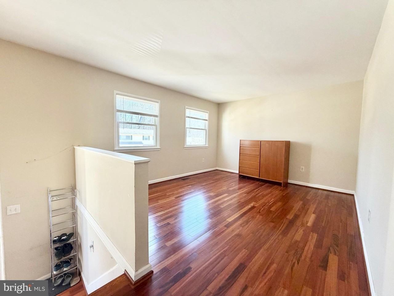 13612 Lindendale Rd - Photo 4 of 19