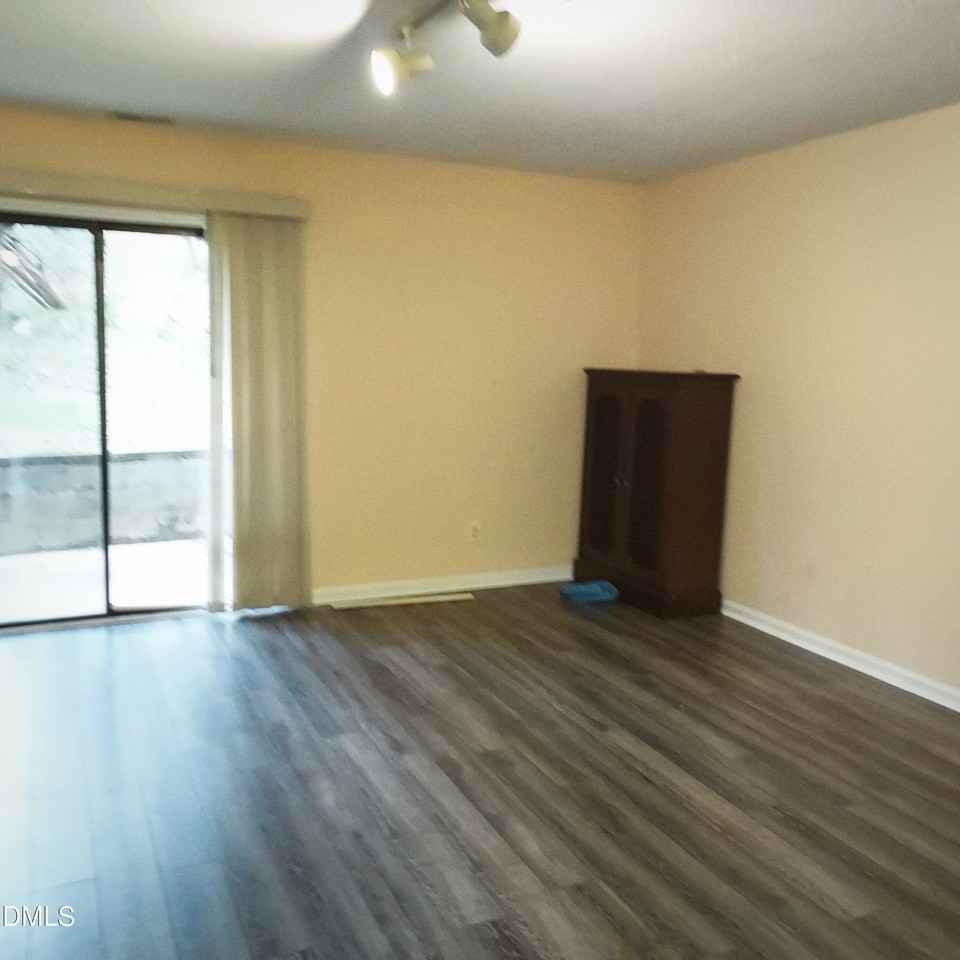 875 Martin Luther King Jr Blvd Apt 15 - Photo 5 of 21