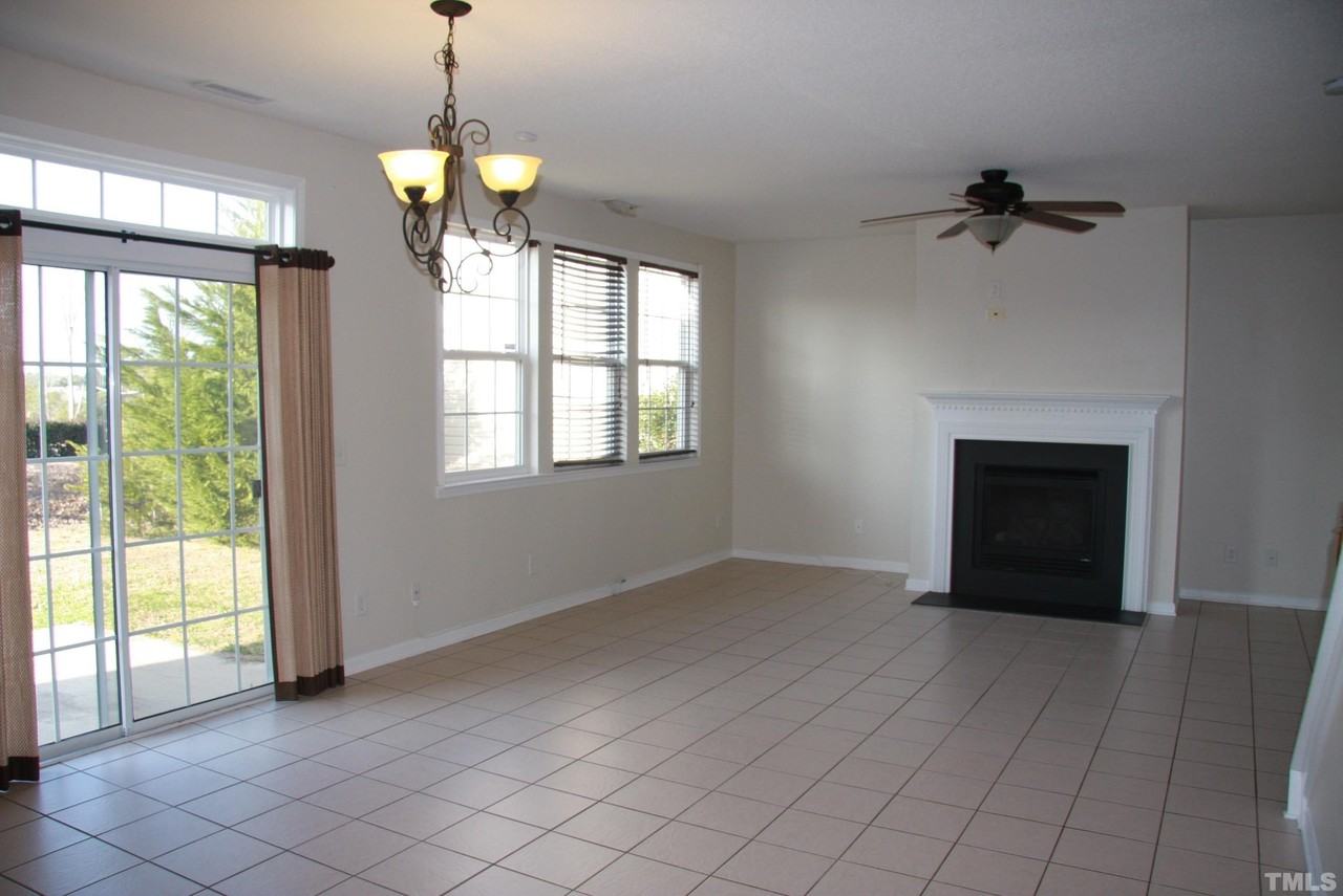 222 Northlands Dr - Photo 5 of 30