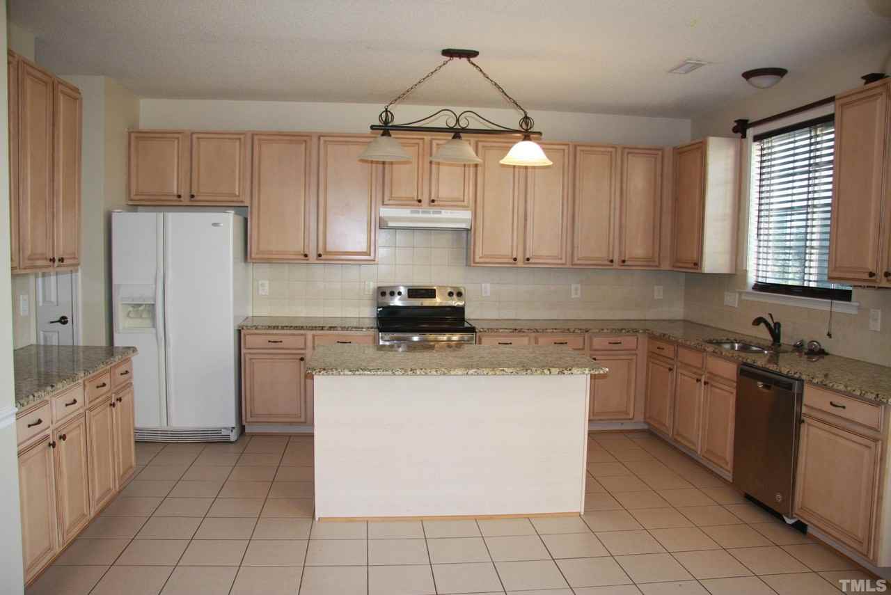 222 Northlands Dr - Photo 7 of 30