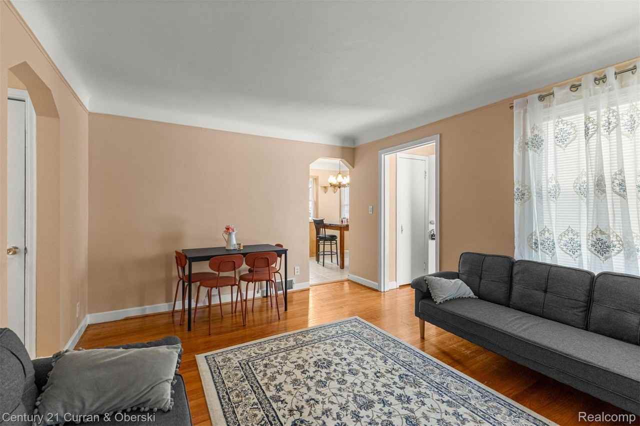 6732 Rockdale St - Photo 6 of 36