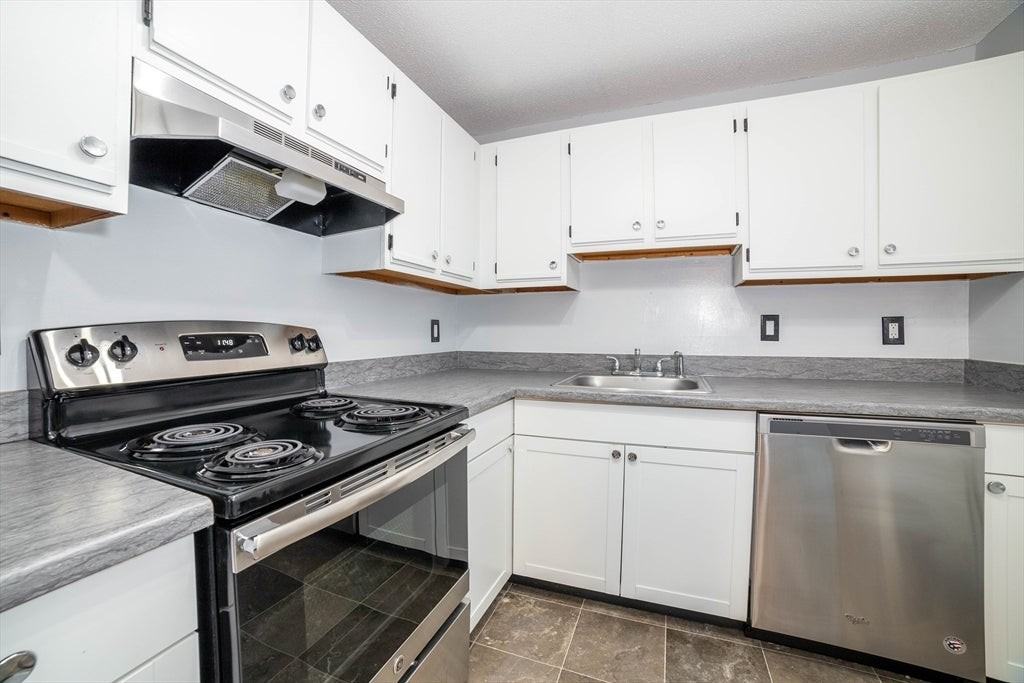 80 Stanton St - Photo 5 of 20