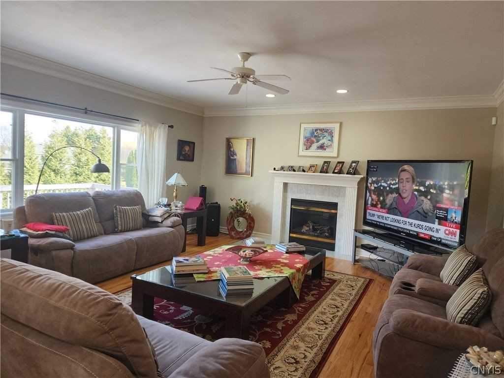 4560 Providence Rd - Photo 3 of 23