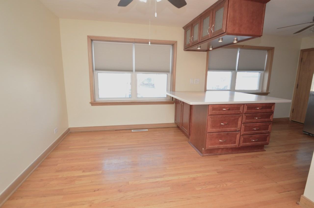 1461 Balmoral Ave ##1n - Photo 6 of 27