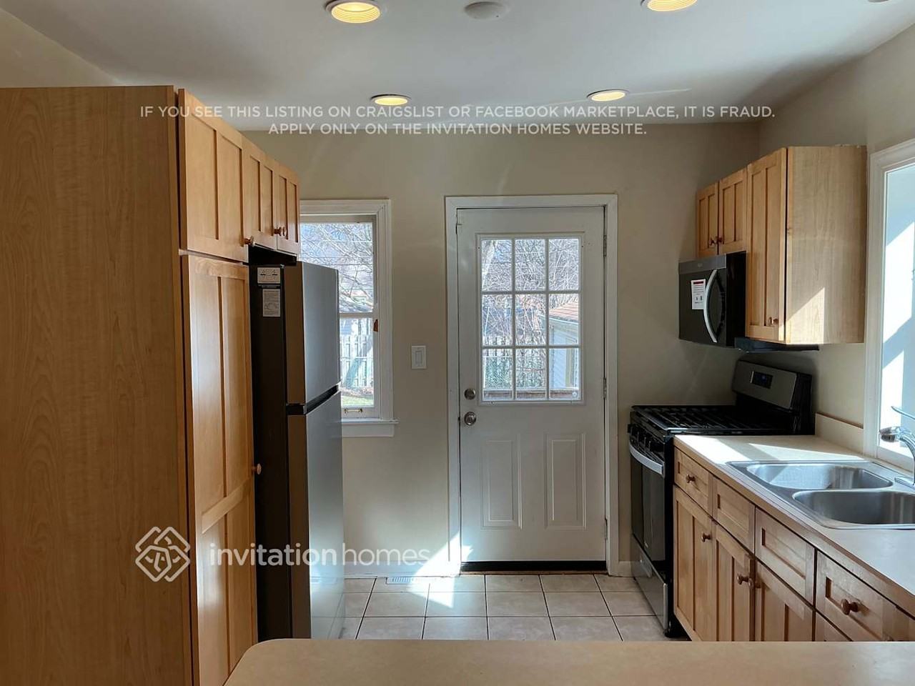 1808 187th St - Photo 5 of 15