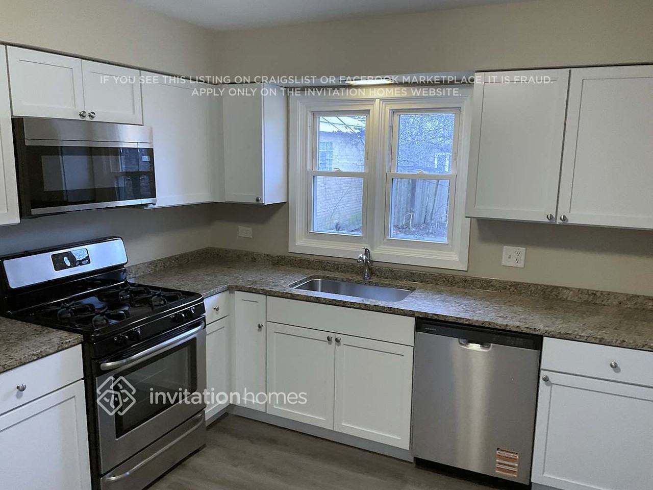 624 S Pierce Ave - Photo 4 of 12