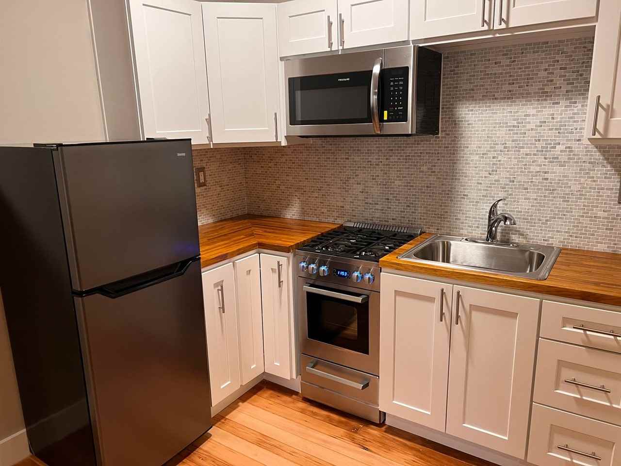 The Amor - Photo 3 of 18