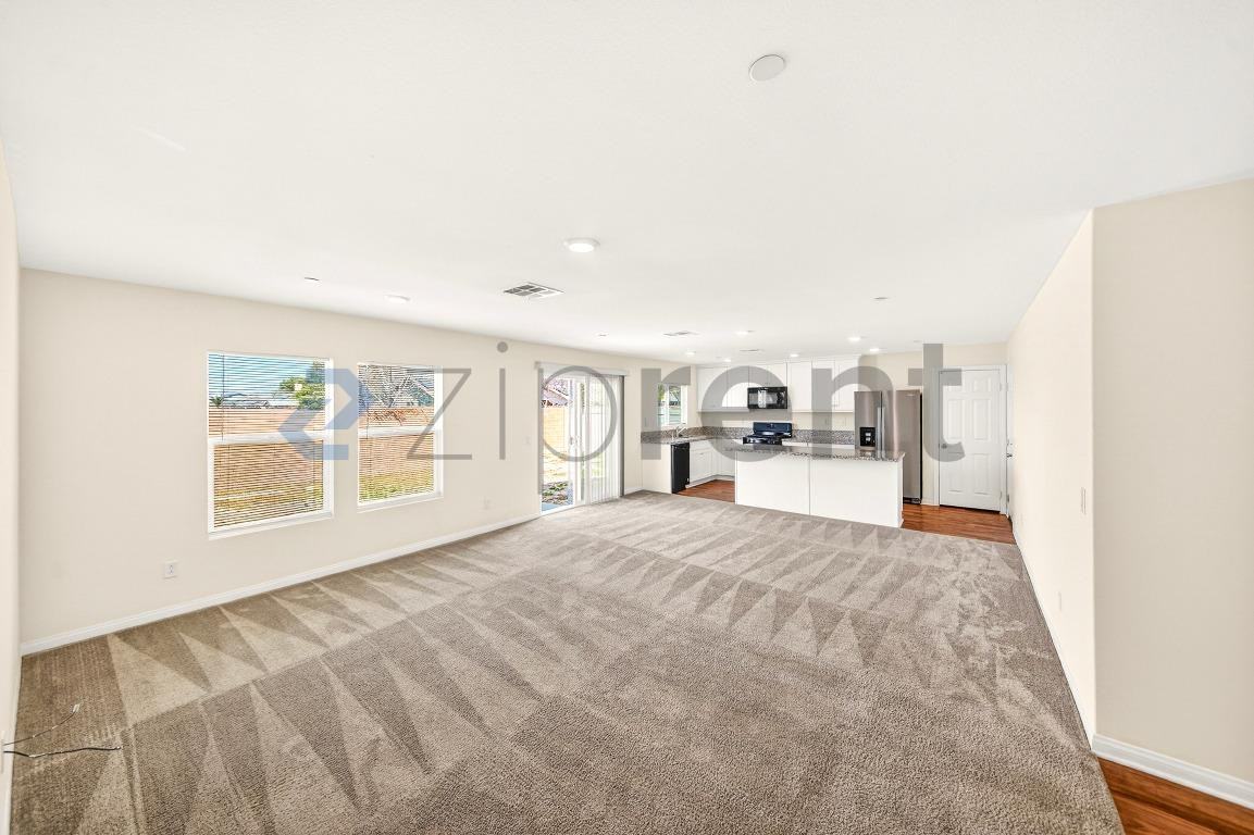 2023 E Lingard St - Photo 5 of 21