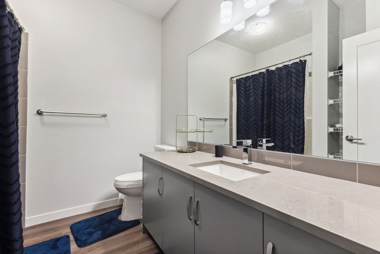 142 Shawnee Common SW, Calgary - Photo 4 of 17